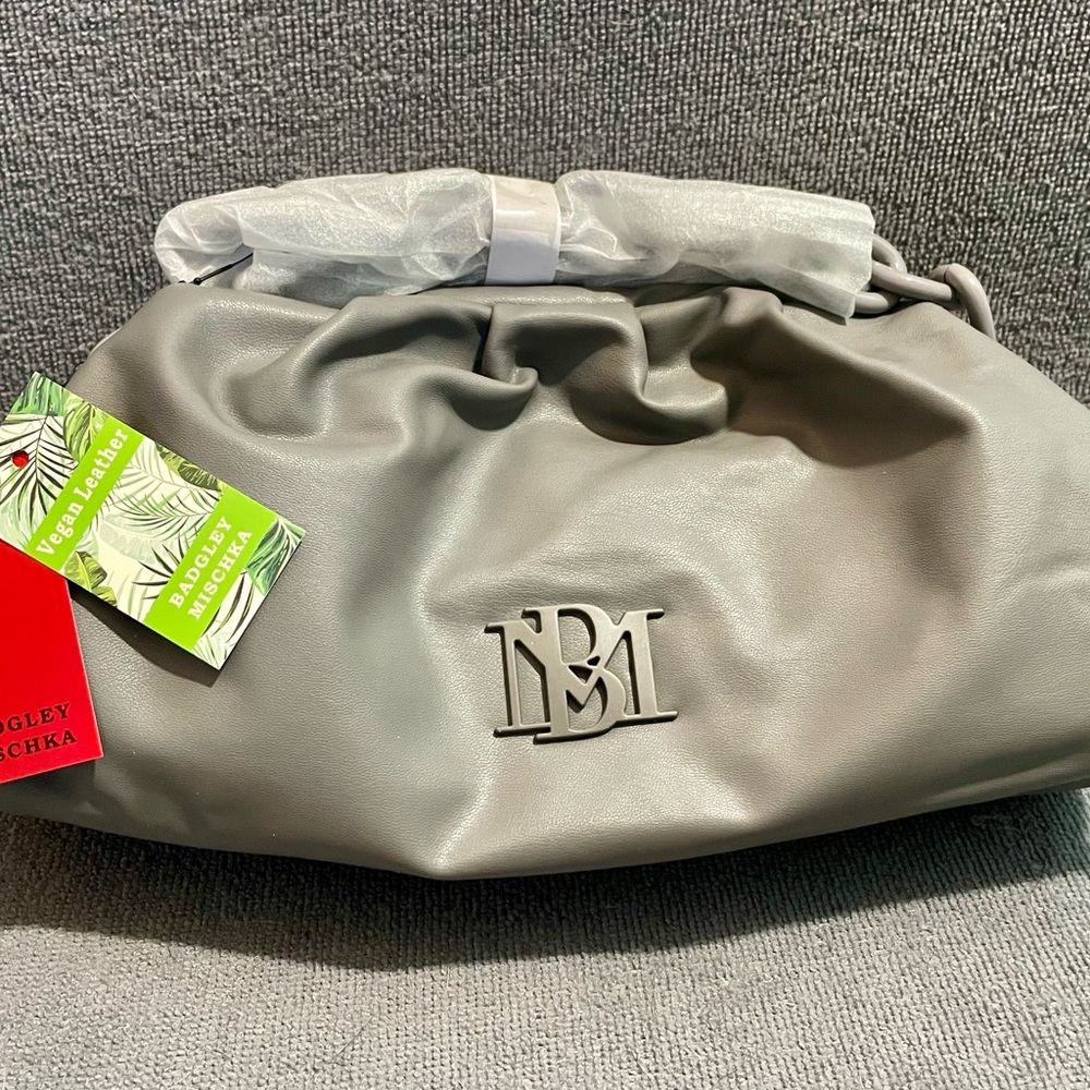 NWT Badgley Mischka Wrapped Frame GREY Clutch Purse W/ DETACHABLE Chain strap